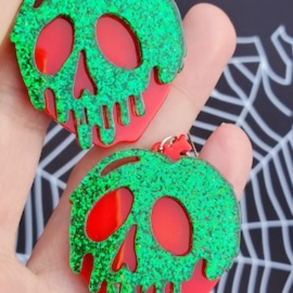 Disney Snow White poison Apple glitter Earrings - Picture 3 of 6